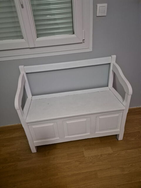 meuble salle  manger ( table , meuble , chaise, miroir )
0 Oneux (80)