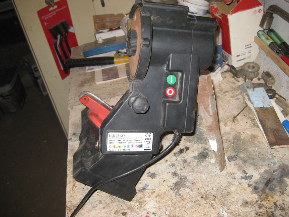 Meule pour chaine de tron&ccedil;onneuse Bricolage