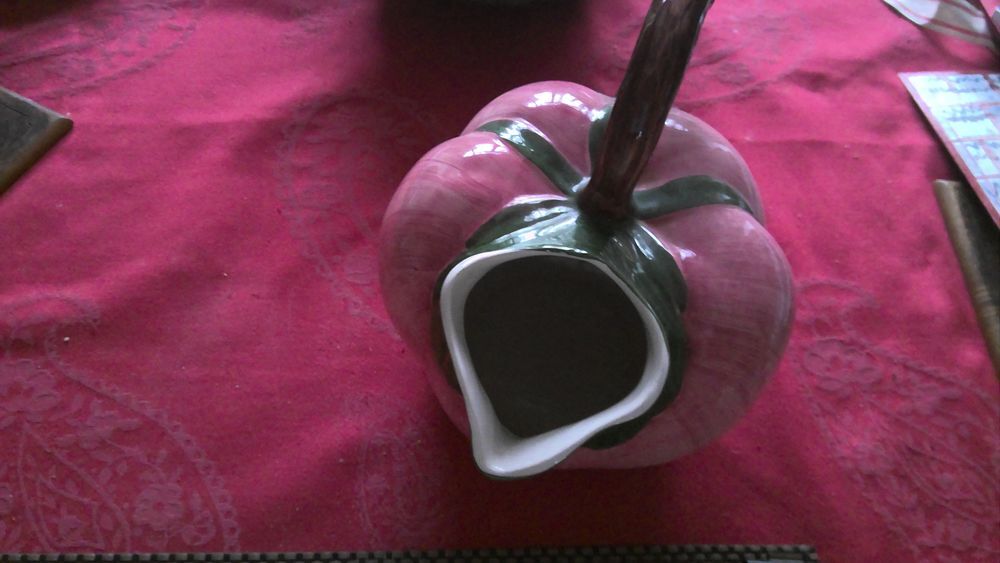 Pot &agrave; eau c&eacute;ramique
Dcoration