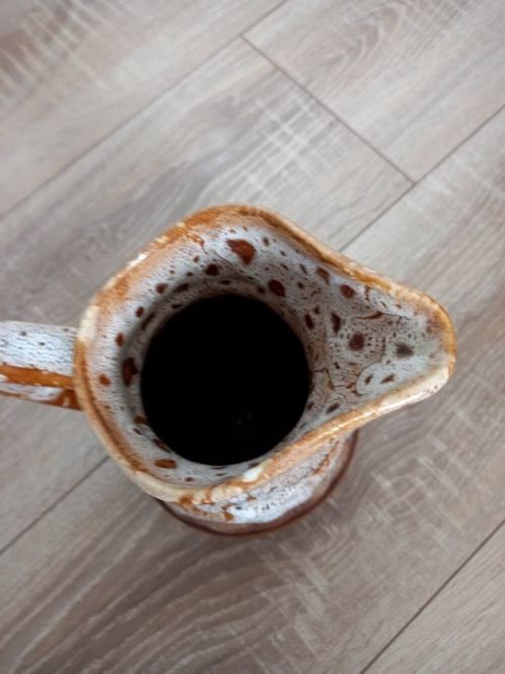 Pichet 1 litre en fa&iuml;ence marron Décoration