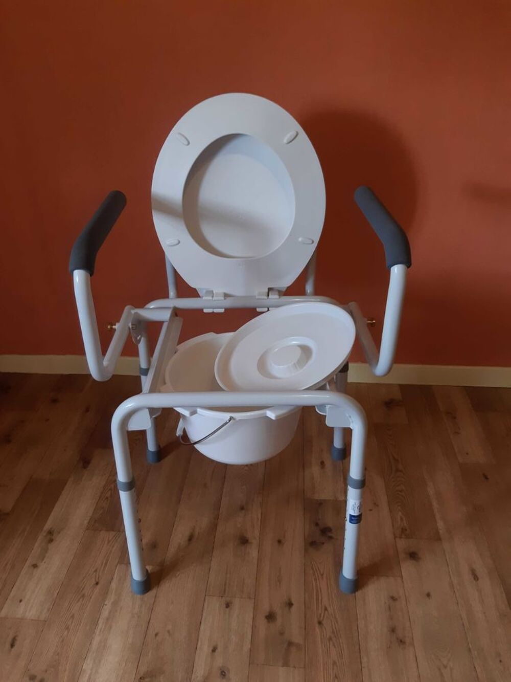 Rehausseur de toilette Meubles