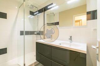  Appartement � vendre 3 pi�ces 77 m�