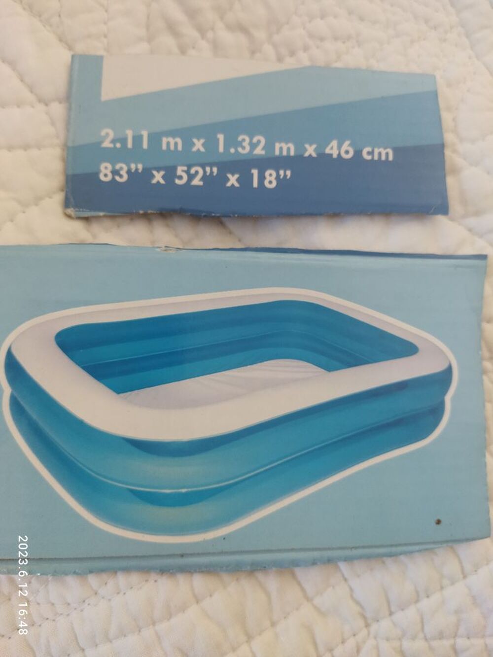 piscine gonflable rectangulaire
2 boudins
Jeux / jouets