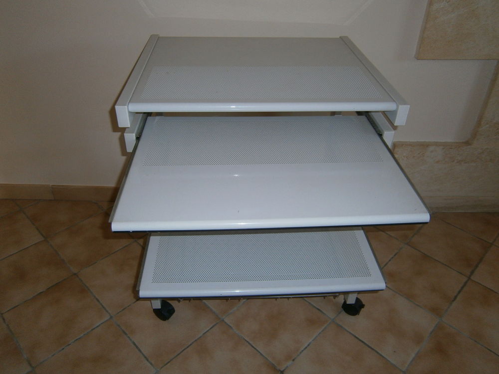 BUREAU DESSERTE INFORMATIQUE Meubles