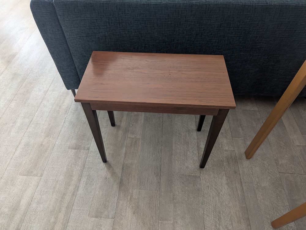 Table basse ou bout de canap&eacute; Meubles