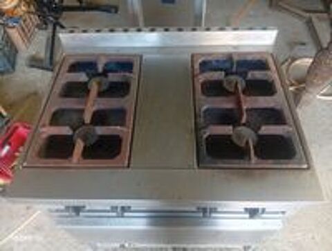   Fourneau professionnel inox 4 feux gaz + four ? Fonctionnel 