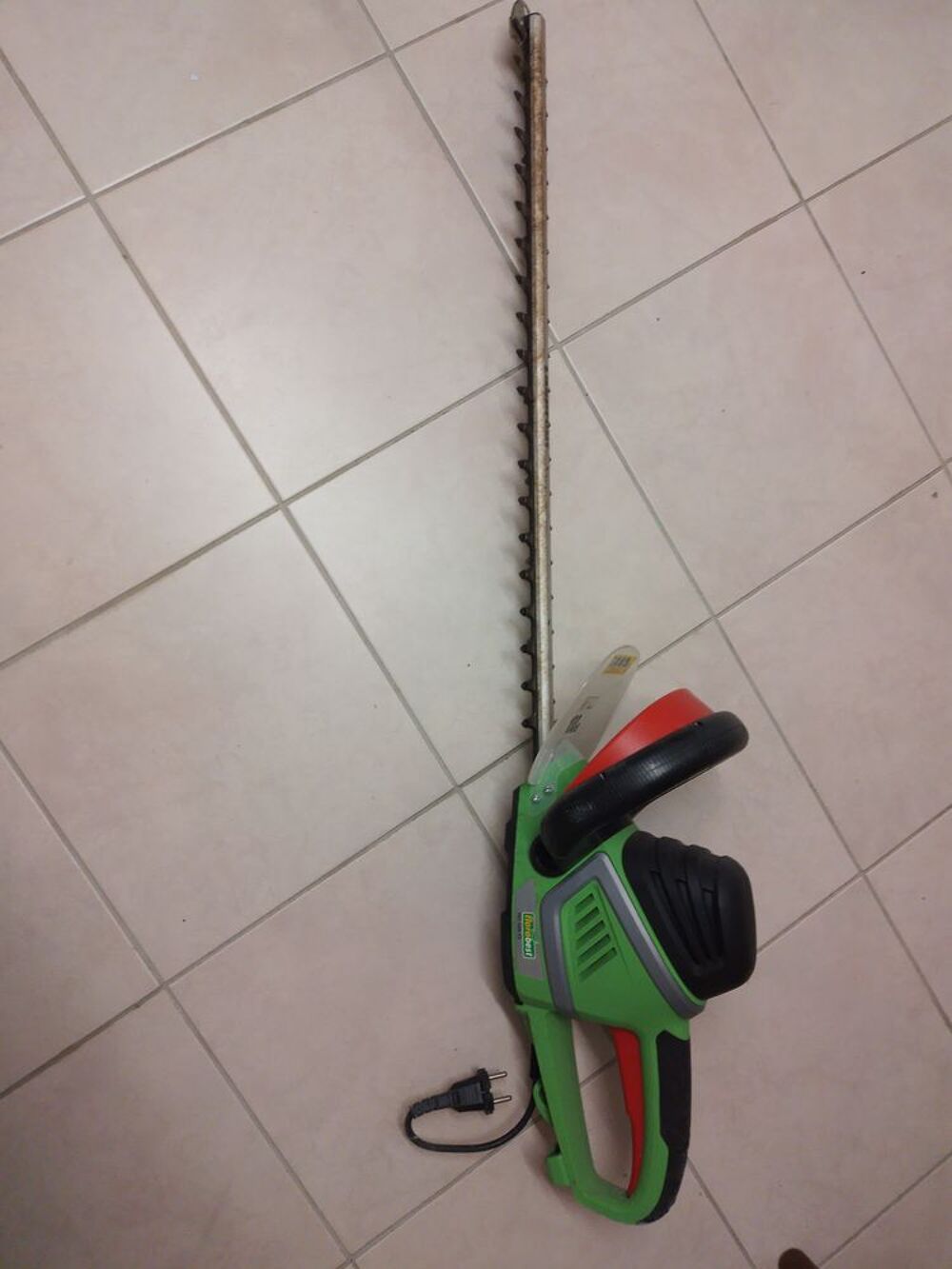 Taille haies &eacute;lectrique Jardin