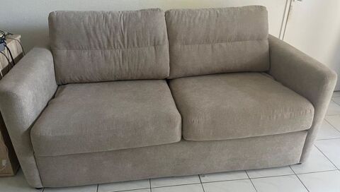 Canap beige actuel,trs bon tat 400 Antibes (06)