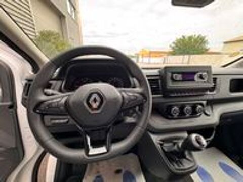 Trafic TRAFIC FGN L1H1 2800 KG BLUE DCI 130 GRAND CONFORT 2022 occasion 84290 Sainte-C&eacute;cile-les-Vignes