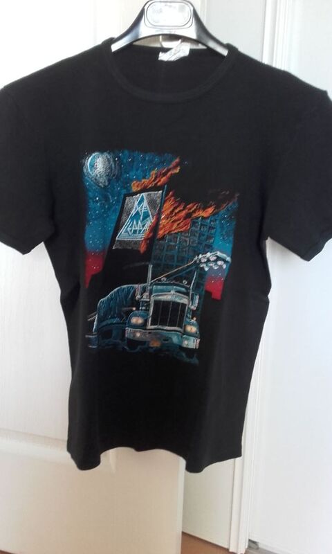 T-Shirt : Def Leppard - Def Leppard / Pyromania - Taille : L 50 Angers (49)