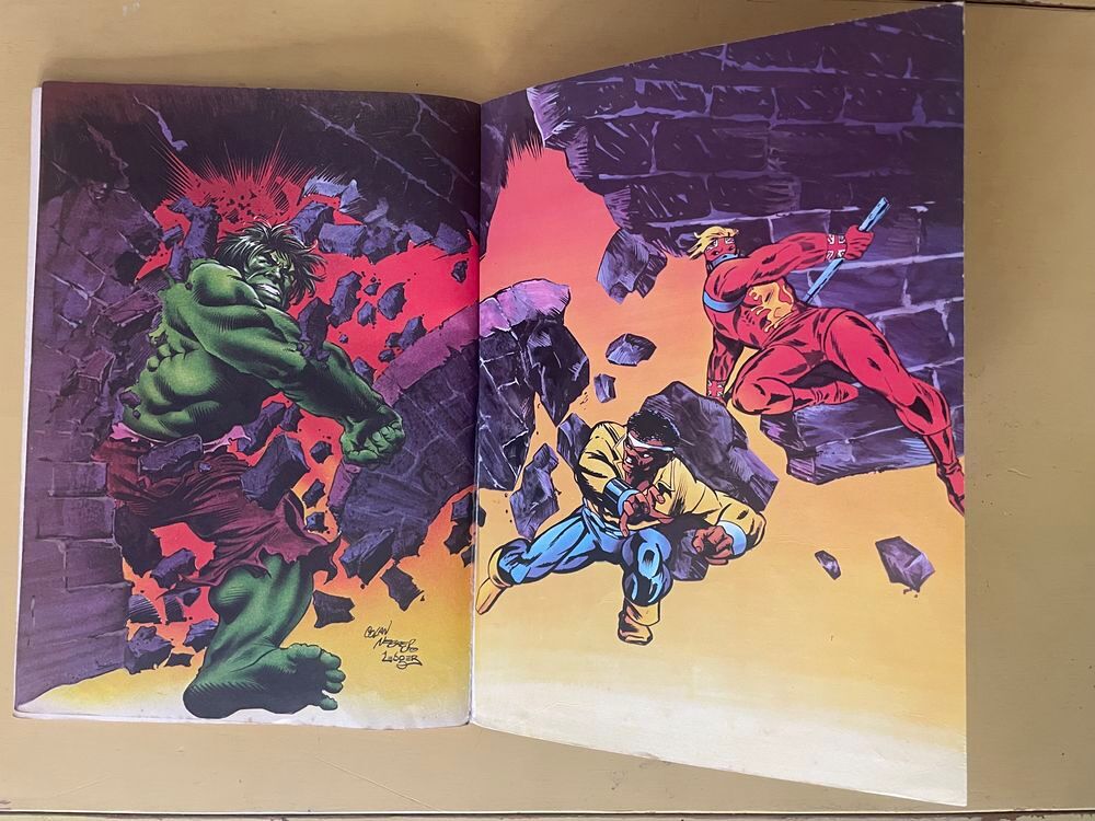 BD EO 1980 HULK fait &eacute;chec au cam&eacute;l&eacute;on Artima Color MARVEL Livres et BD