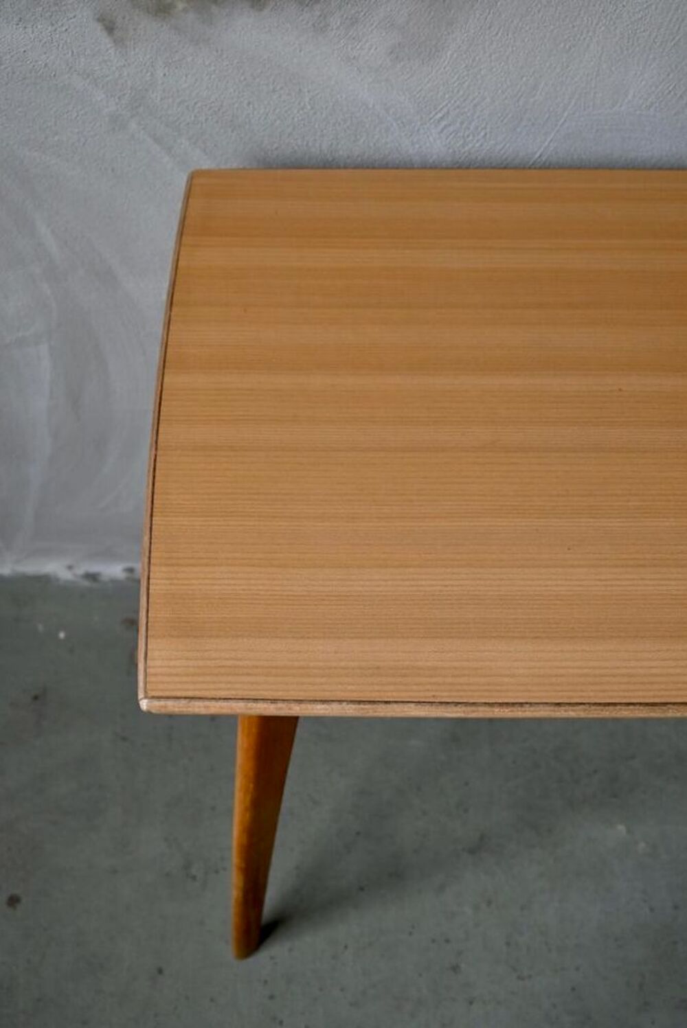 Petite table vintage aux pieds compas vintage ou Bureau Meubles
