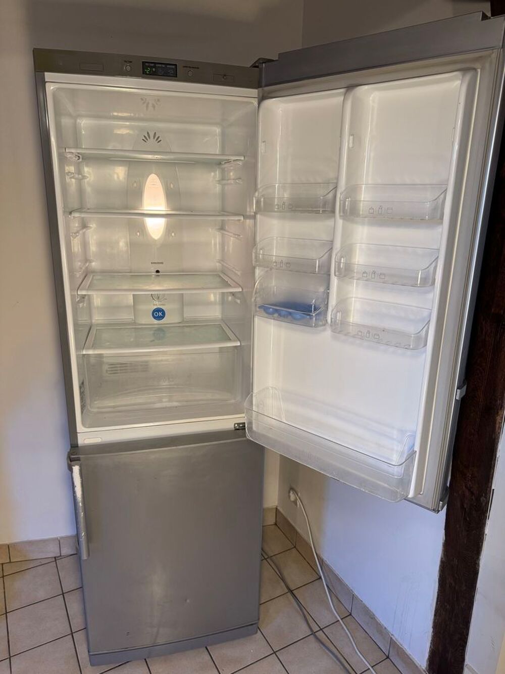 R&eacute;frig&eacute;rateur-cong&eacute;lateur LG Electroménager