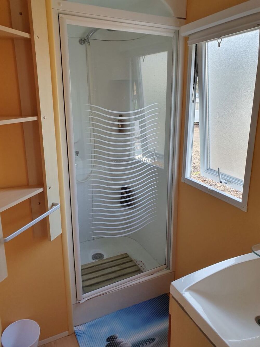   Mobile-home dans un camping 3 toiles  Saint-Chro le-de-France, Saint-Chron (91530)