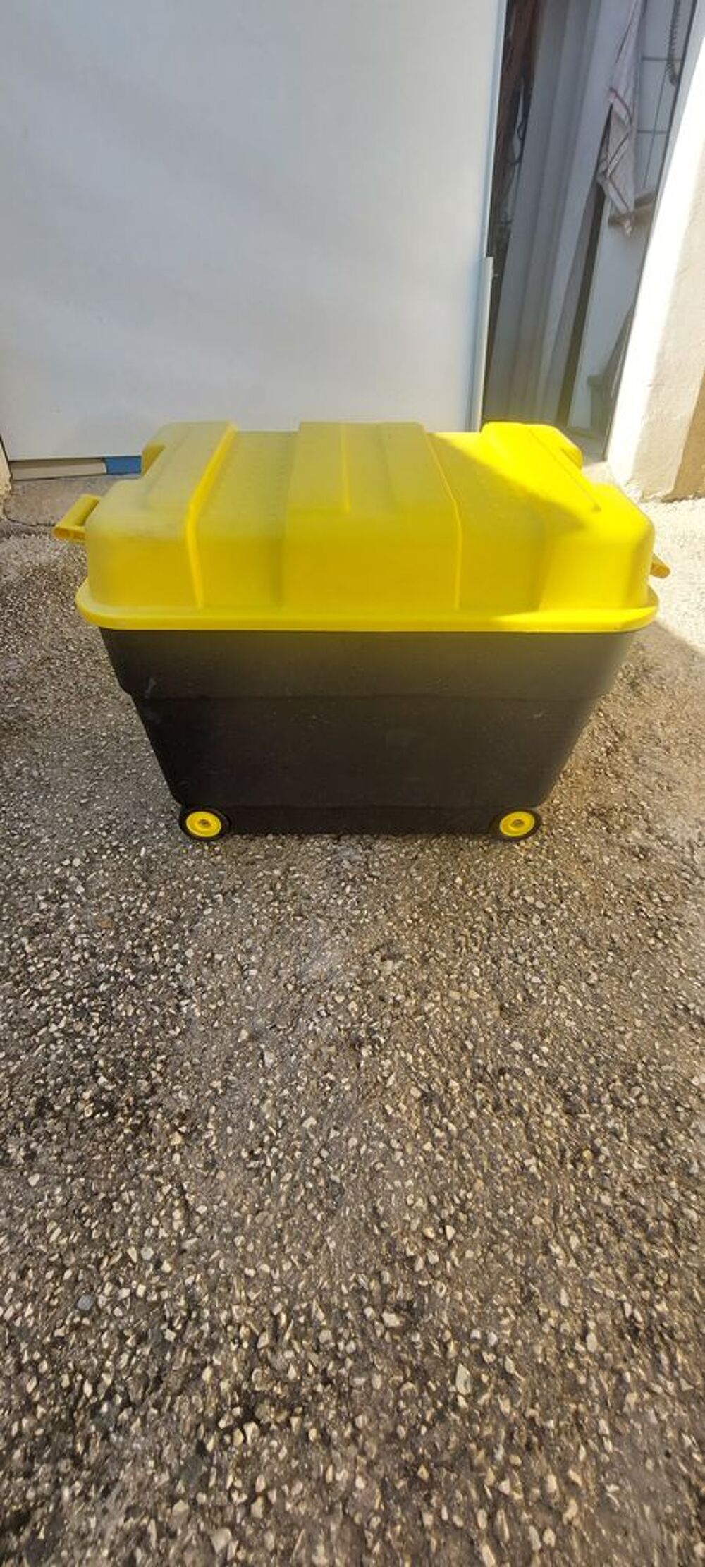 coffre de rangement pratique Bricolage