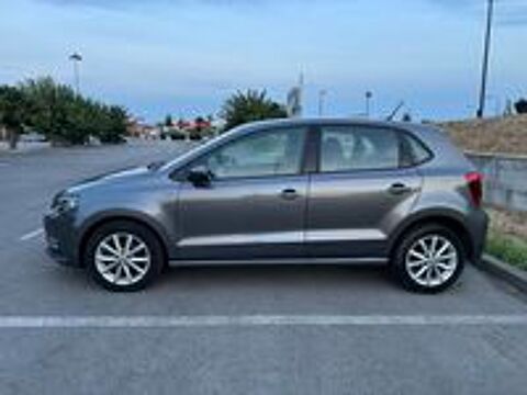 Polo 1.4 TDI 90 BlueMotion Technology S&eacute;rie Sp&eacute;ciale Lounge 2015 occasion 30132 Caissargues