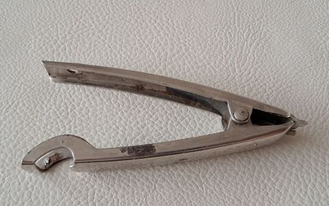 ouvre bouteille décapsuleur à pincer vintage foley 15 Carnon Plage (34)