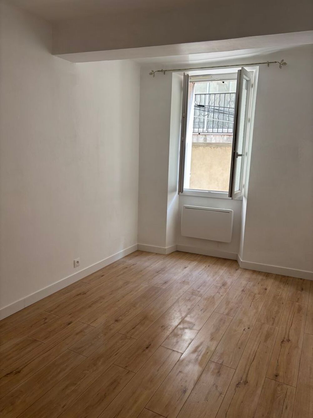 Location Appartement APPARTEMENT A GONFARON Gonfaron
