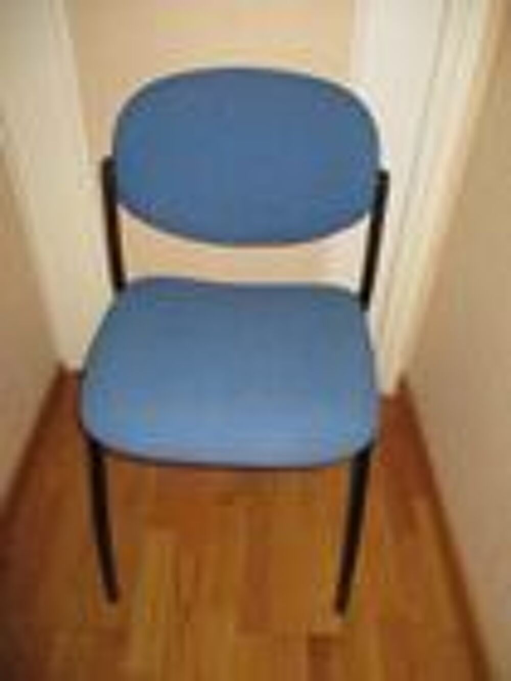 Diverses chaises &agrave; roulettes bon &eacute;tat et autre mod&egrave;les Meubles
