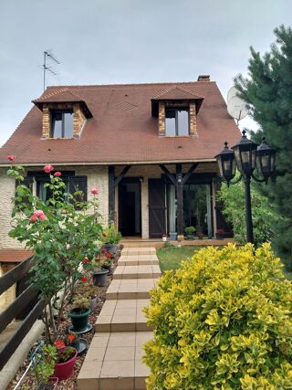 Maison 6 pièces 137 m² · à Sainte-Geneviève-des-Bois · 137 m² · 380 000 €