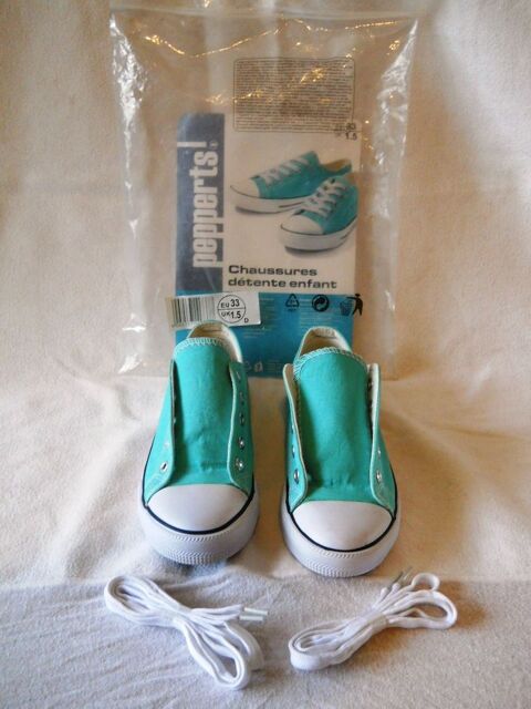 BASKETS PEPPERTS POINTURE 33 NEUVES 10 Aubervilliers (93)