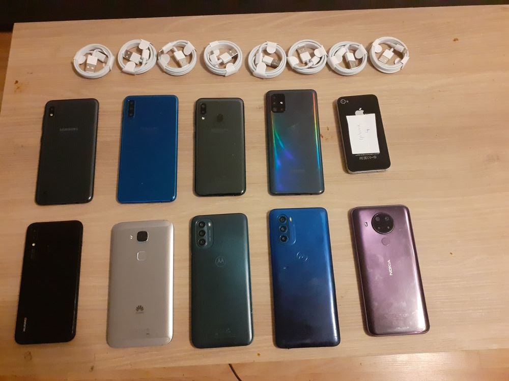 Lot de 10 smartphone Téléphones et tablettes
