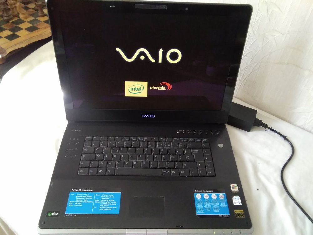 PC Portable Sony Vaio 17pouces PCG-8W1M Matériel informatique