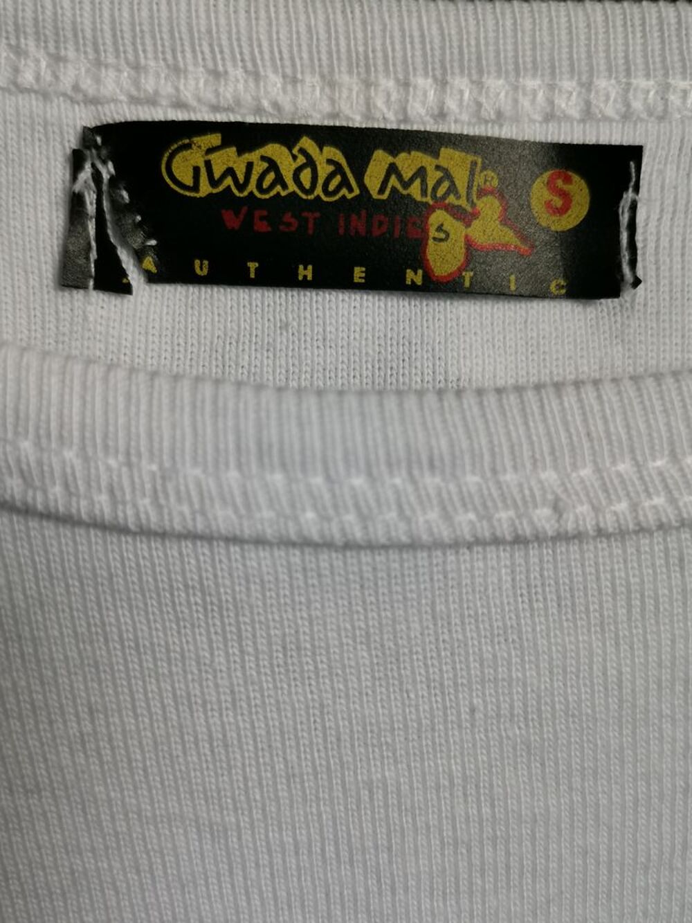 Tee-shirt blanc, rose sans marque Vêtements