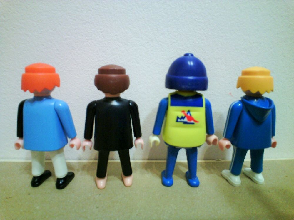 4 sportifs Playmobil Jeux / jouets