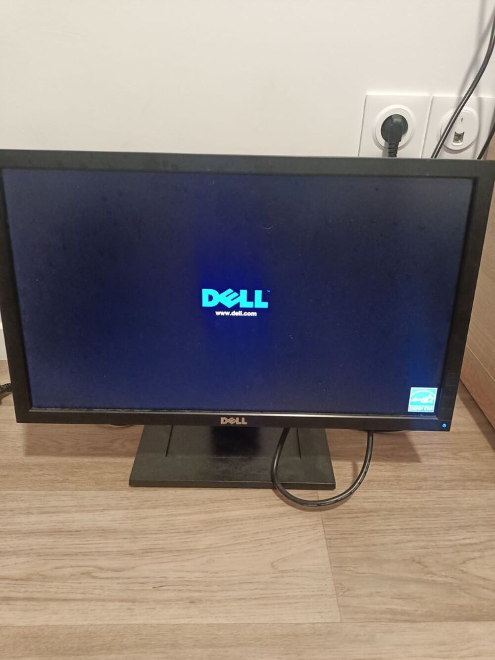 &Eacute;cran Dell 22" tr&egrave;s bon &eacute;tat Matériel informatique