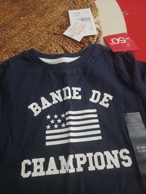 tee-shirt bleu 5 Saint-Nazaire (44)