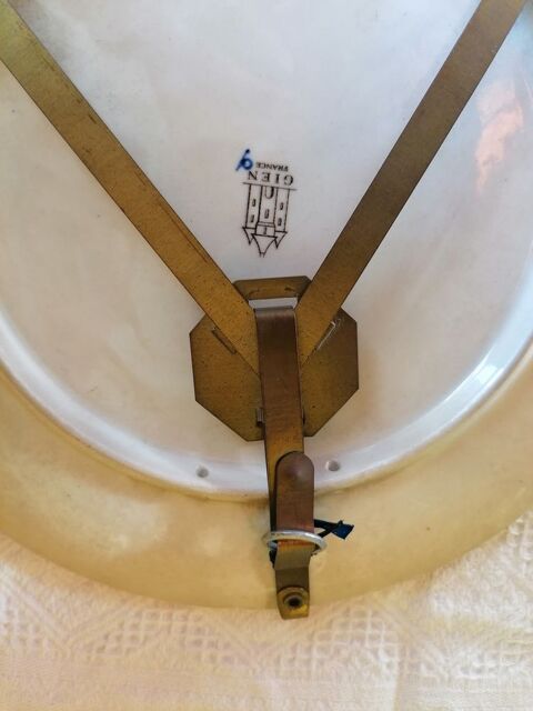 Assiette d�cor renaissance GIEN 48 Saint-Uze (26)