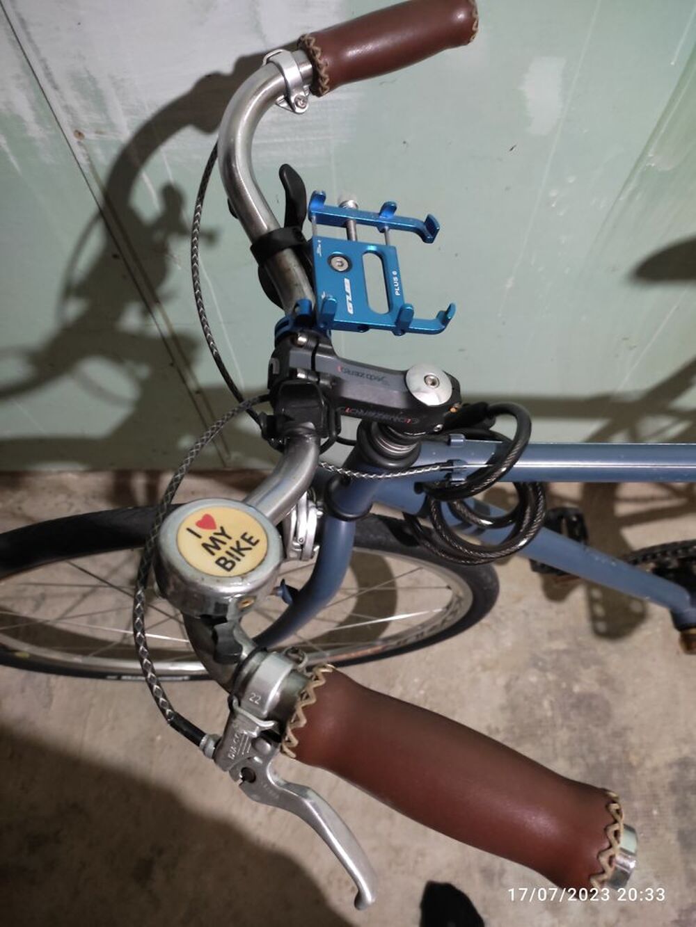 Bicyclette &eacute;quip&eacute;e 80€ - Vélos