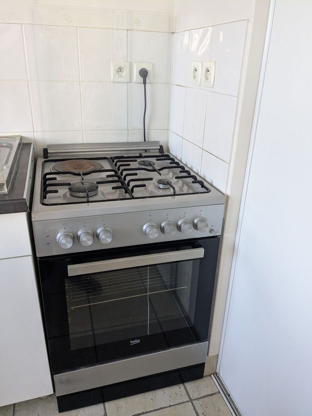 Cuisini&egrave;re &agrave; gaz Beko Electroménager