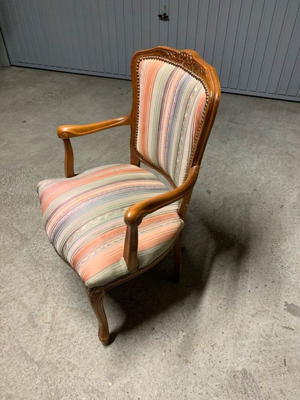 Fauteuil capitonne Meubles