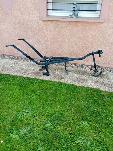 Charrue d�corative jardin 45 Lun�ville (54)