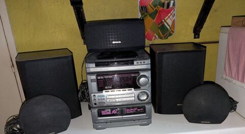 Micro chaine AIWA 5 hp 30 Le Pont-de-Claix (38)