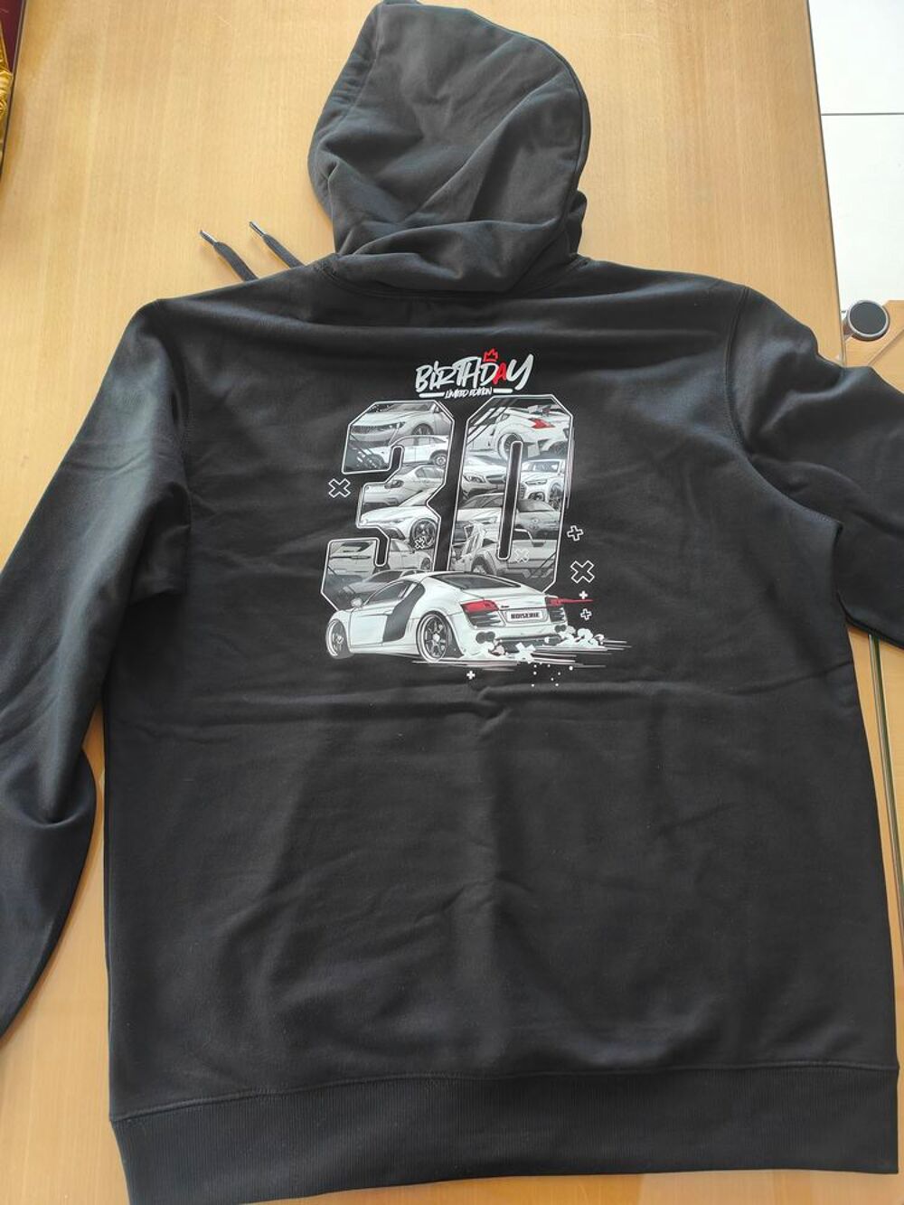 Sweat La Boiserie XL neuf Vêtements