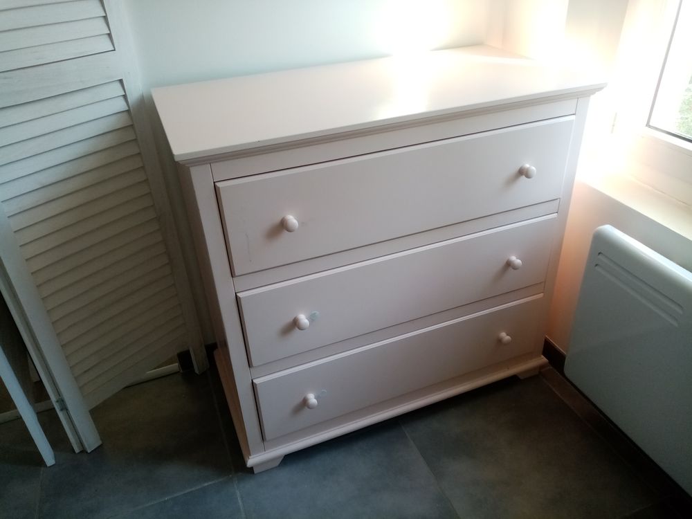 Belle commode Meubles