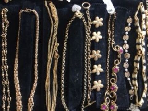 bijoux  pacotille 40 Verdun (55)