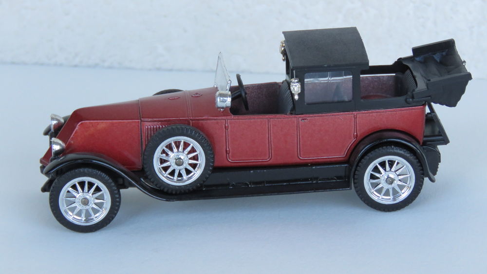 Voiture miniature Renault 40cv 1926 