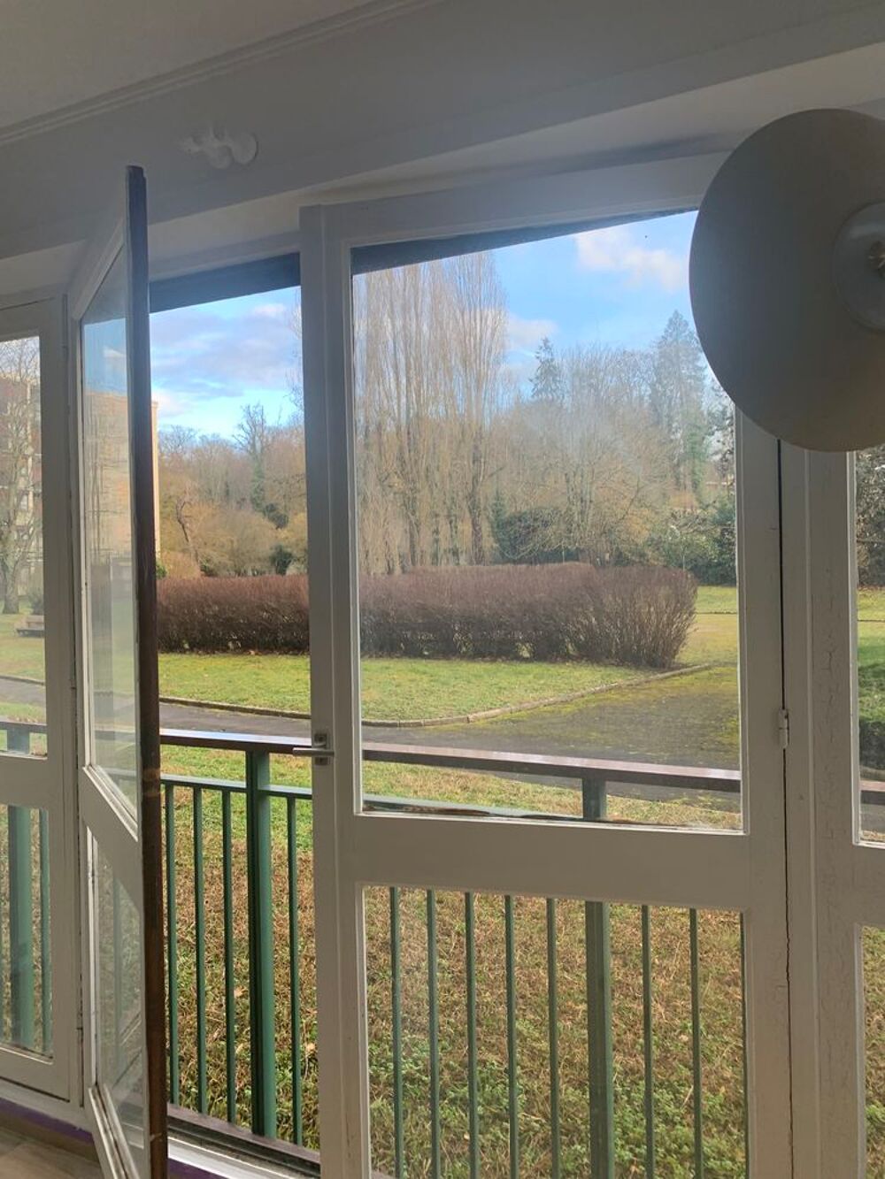 Vente Appartement A 7 minutes de la gare studio refait à neuf  23m2  en RDc Avon