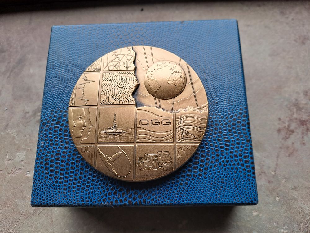 m&eacute;daille de paris 