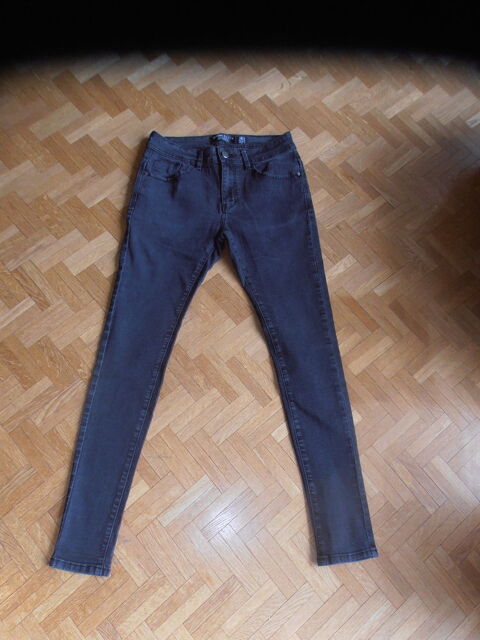 Jeans super skinny fit gris Bershka (68) 15 Tours (37)