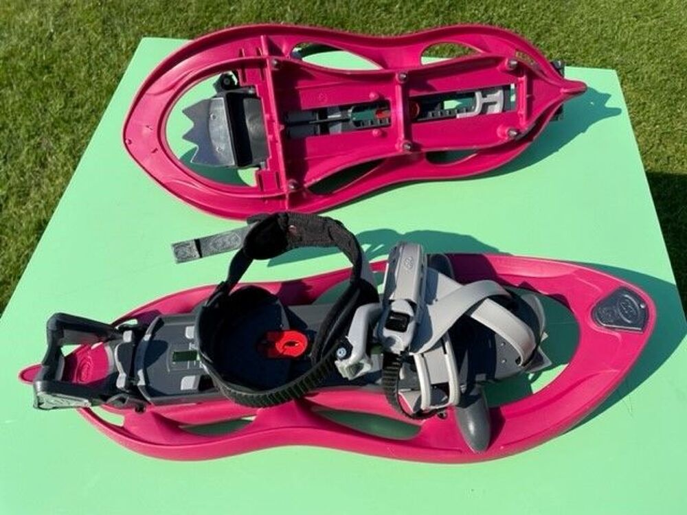 Raquettes &agrave; neige TSL 305 ainsi que les b&acirc;tons Sports