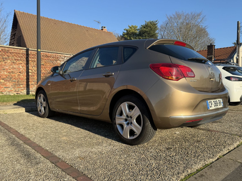 Opel Astra 1.4 Twinport 100 ch Edition 2012 occasion Asni&egrave;res-sur-Seine 92600