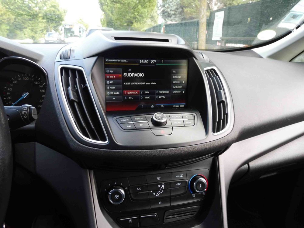 C-max C-MAX 1.5 TDCi 120 S&S Business Nav 2015 occasion 93430 Villetaneuse