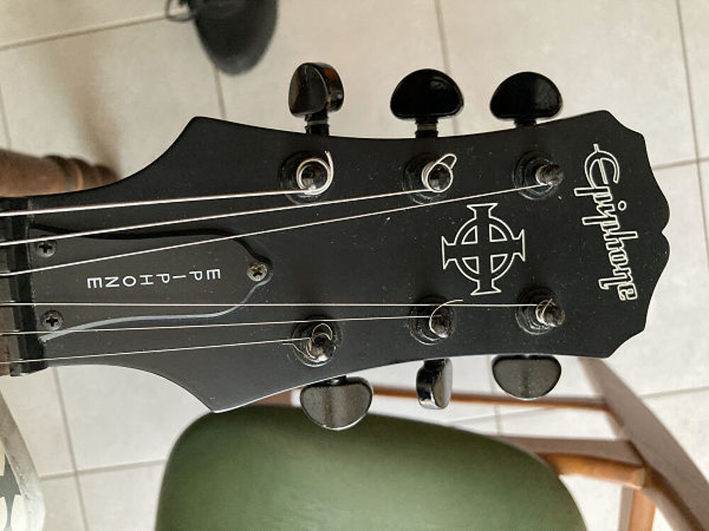Guitare electrique Epiphone Goth Les Paul Studio Instruments de musique