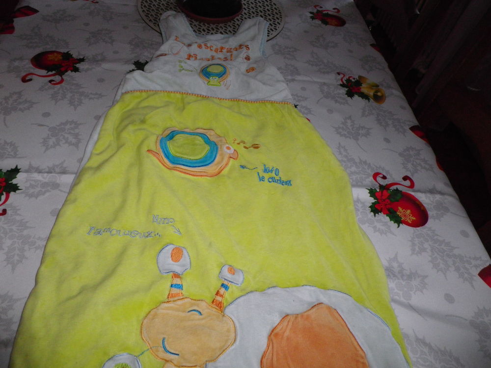 2 gigoteuses b&eacute;b&eacute; Vêtements enfants