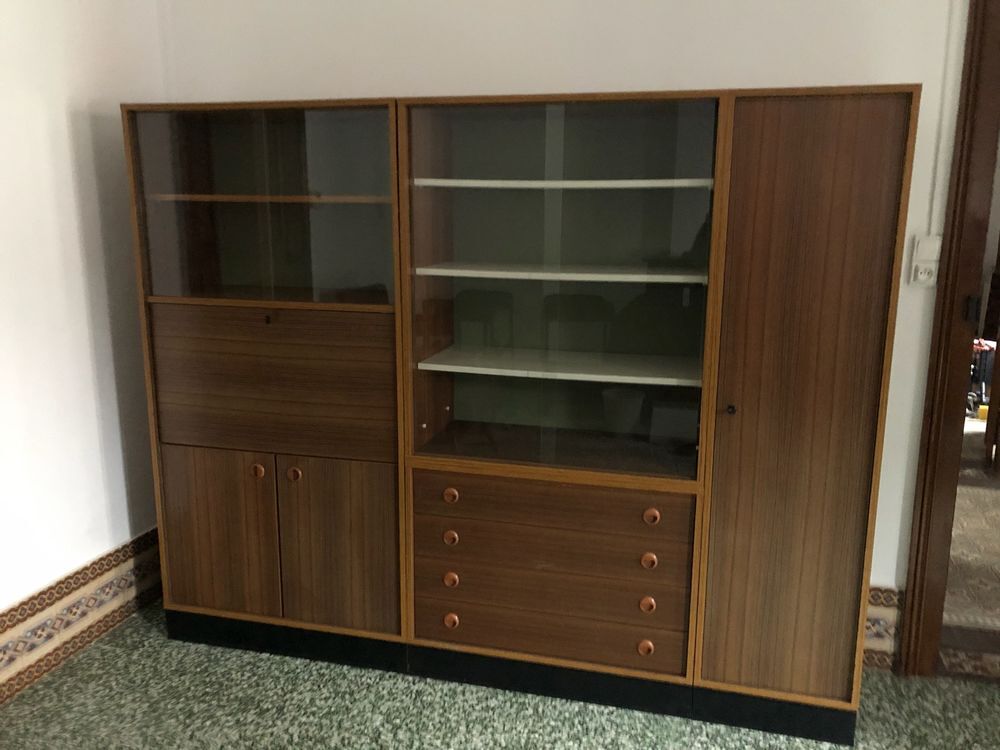 MEUBLE + VITRINE Meubles